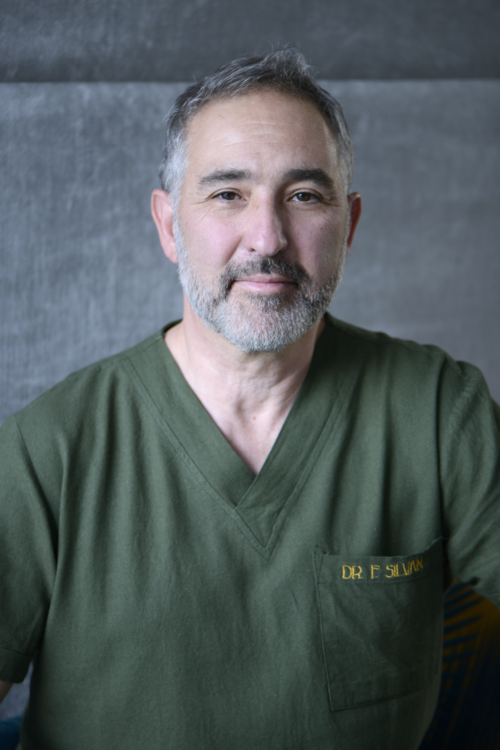 Dr. Silván en detalle